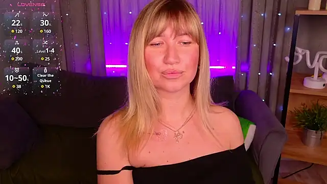 Snapshot of MilaBott chatting on 27, 2, 2025 MilaBott online show from 27, 2, 2025