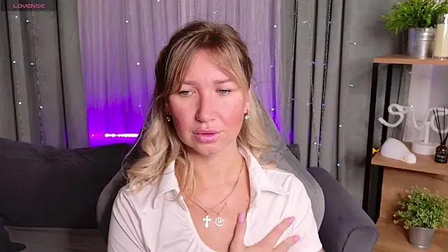 Snapshot of MilaBott chatting on 13, 9, 2025 MilaBott online show from 13, 9, 2025