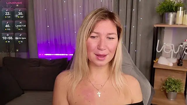 Snapshot of MilaBott chatting on 25, 9, 2025 MilaBott online show from 25, 9, 2025