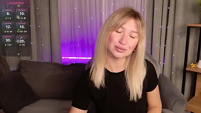 Snapshot of MilaBott chatting on 30, 9, 2025 MilaBott online show from 30, 9, 2025