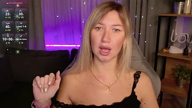 Snapshot of MilaBott chatting on 6, 10, 2025 MilaBott online show from 6, 10, 2025