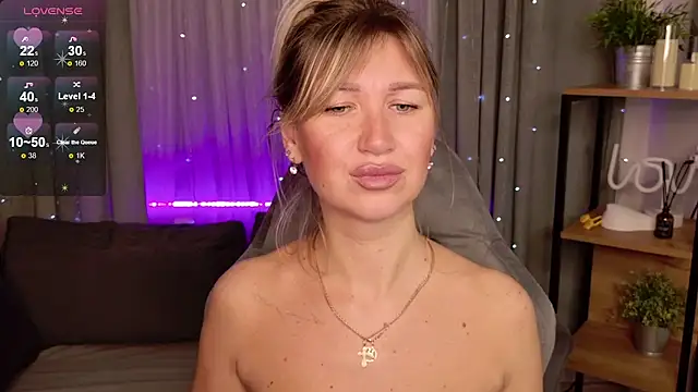 Snapshot of MilaBott chatting on 7, 10, 2025 MilaBott online show from 7, 10, 2025