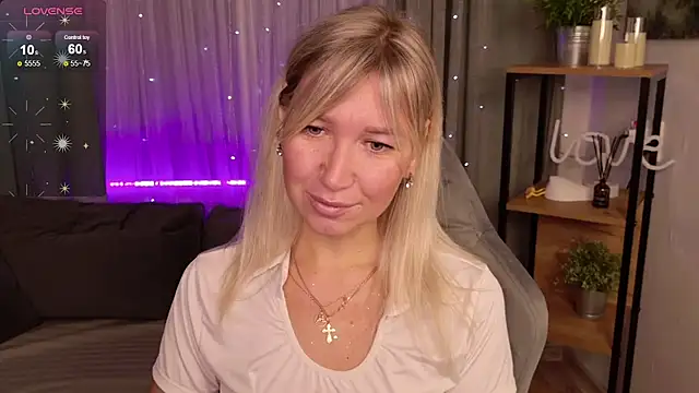 Snapshot of MilaBott chatting on 15, 10, 2025 MilaBott online show from 15, 10, 2025