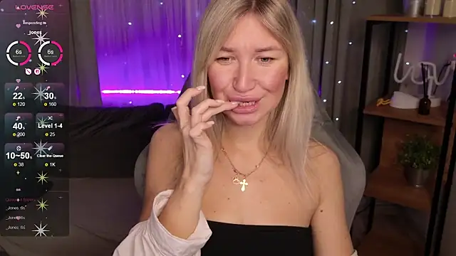 Snapshot of MilaBott chatting on 18, 10, 2025 MilaBott online show from 18, 10, 2025