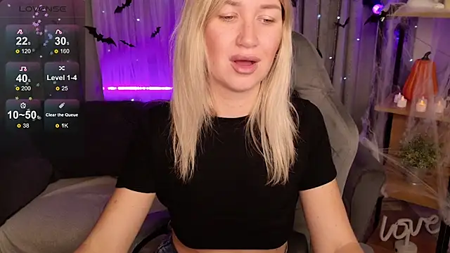 Snapshot of MilaBott chatting on 28, 10, 2025 MilaBott online show from 28, 10, 2025