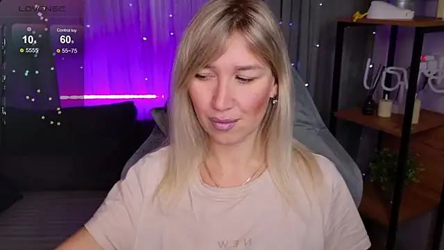 Snapshot of MilaBott chatting on 22, 11, 2025 MilaBott online show from 22, 11, 2025