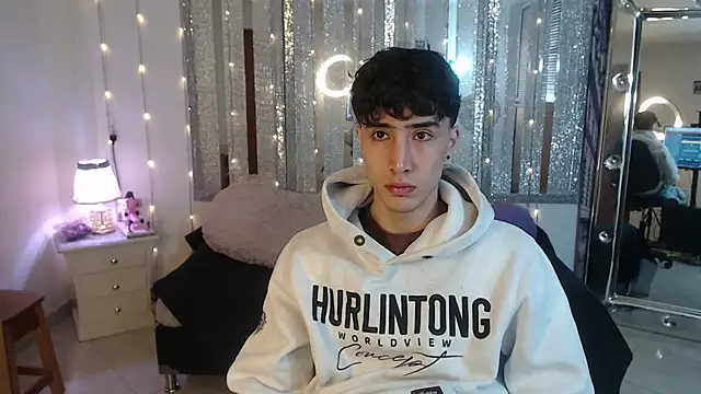 gojo satoru 18 online show from 7, 2, 2025