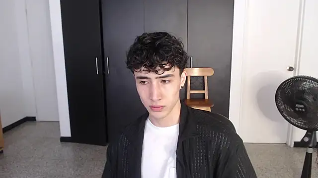 gojo satoru 18 online show from 6, 3, 2025