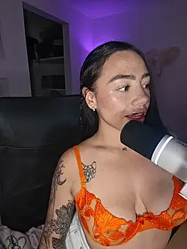 helena smith online show from 8, 7, 2026