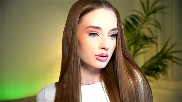 petitegonwiild online show from 26, 10, 2025