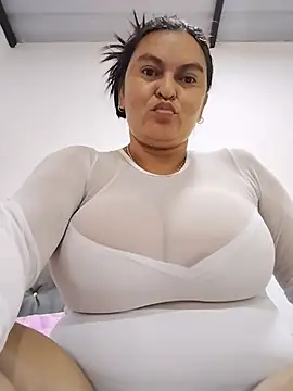 Snapshot of Horny-Mommy-Dirty chatting on 9, 6, 2026 Horny-Mommy-Dirty online show from 9, 6, 2026