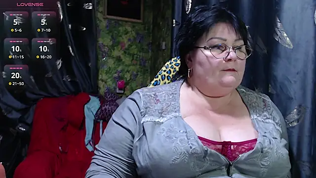 Snapshot of Goddess57 chatting on 13, 10, 2025 Goddess57 online show from 13, 10, 2025