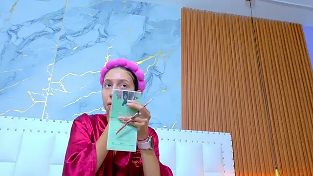 Snapshot of Beautifulskinny18 chatting on 14, 9, 2025 Beautifulskinny18 online show from 14, 9, 2025