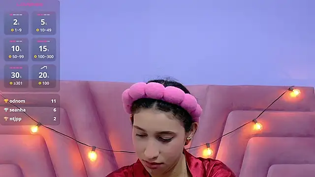 Snapshot of Beautifulskinny18 chatting on 11, 10, 2025 Beautifulskinny18 online show from 11, 10, 2025
