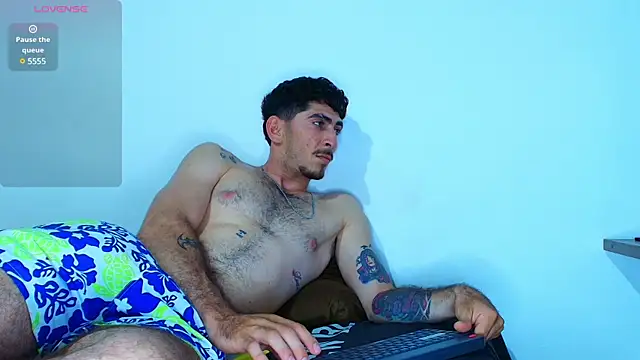 Thomass00 online show from 21, 12, 2024