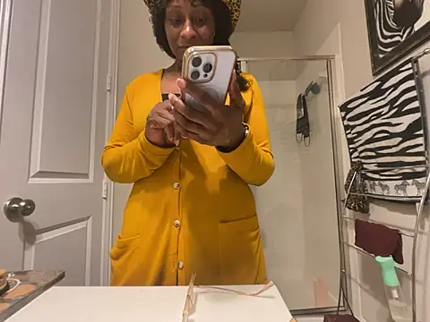 Snapshot of wynterheat chatting on 13, 6, 2026 wynterheat online show from 13, 6, 2026