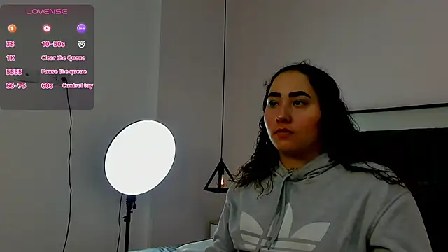 Ayla martinez online show from 12, 10, 2025