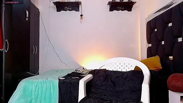 Snapshot of RyanRizzo chatting on 20, 12, 2024 RyanRizzo online show from 20, 12, 2024