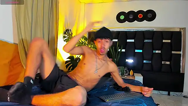 Snapshot of RyanRizzo chatting on 22, 2, 2025 RyanRizzo online show from 22, 2, 2025