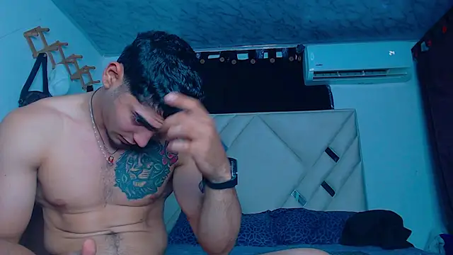 Rich boy01 online show from 30, 1, 2025