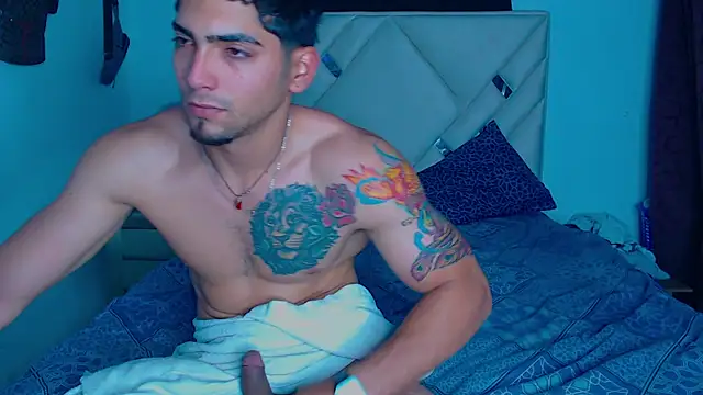 Rich boy01 online show from 3, 2, 2025