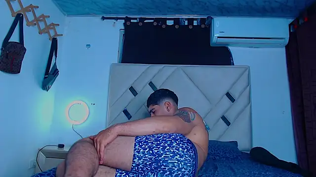 Rich boy01 online show from 28, 2, 2025