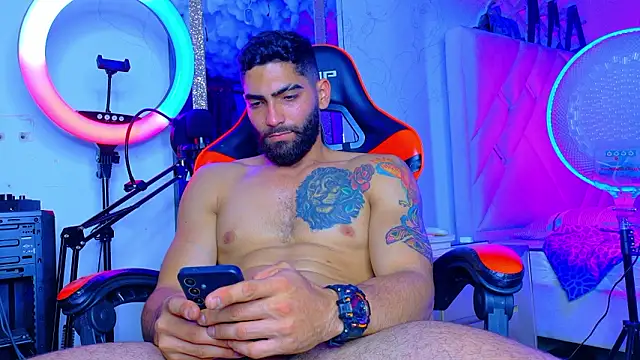 Rich boy01 online show from 13, 3, 2026