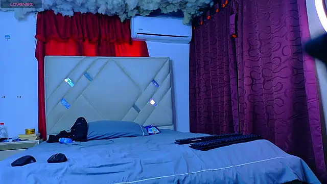 Rich boy01 online show from 4, 6, 2026