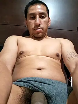 Snapshot of littleboyhot95 chatting on 14, 6, 2026 littleboyhot95 online show from 14, 6, 2026