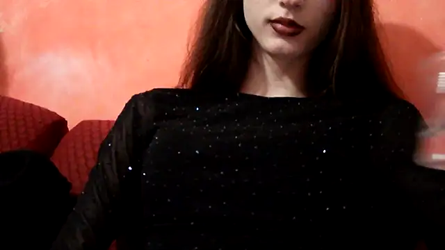 luniaitaliax3 online show from 1, 1, 2025