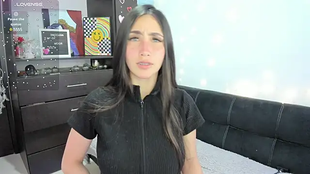 Emilytafur online show from 14, 2, 2025