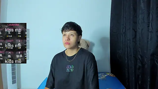 violet casper  online show from 21, 12, 2024