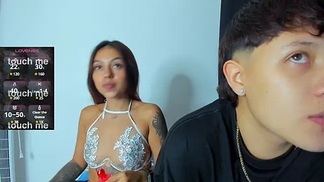 violet casper  online show from 22, 12, 2024