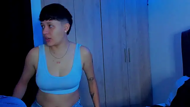 violet casper  online show from 19, 2, 2025