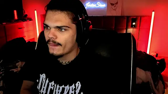 Snapshot of JordanShow chatting on 4, 11, 2025 JordanShow online show from 4, 11, 2025