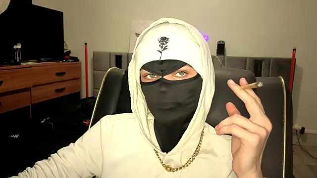 Snapshot of JordanShow chatting on 7, 11, 2025 JordanShow online show from 7, 11, 2025