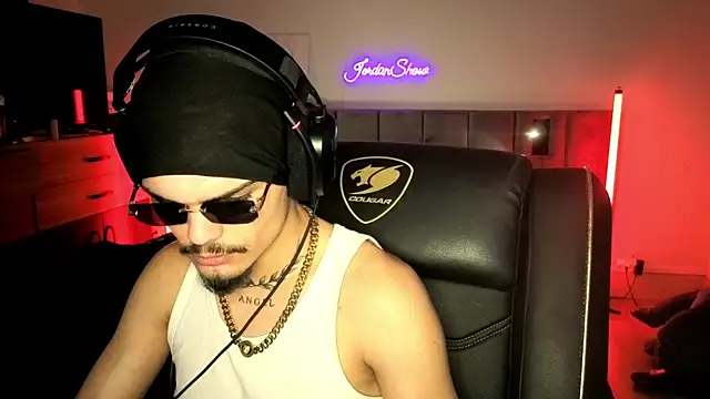 Snapshot of JordanShow chatting on 9, 11, 2025 JordanShow online show from 9, 11, 2025