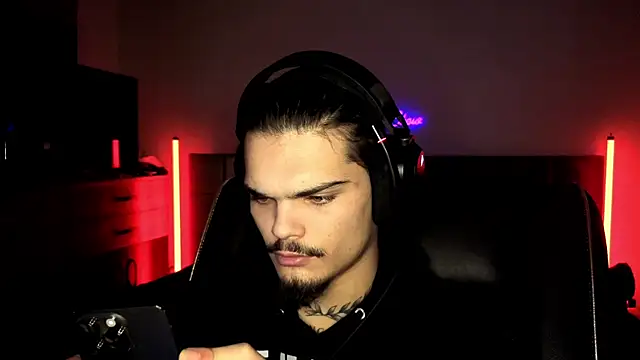 Snapshot of JordanShow chatting on 28, 11, 2025 JordanShow online show from 28, 11, 2025