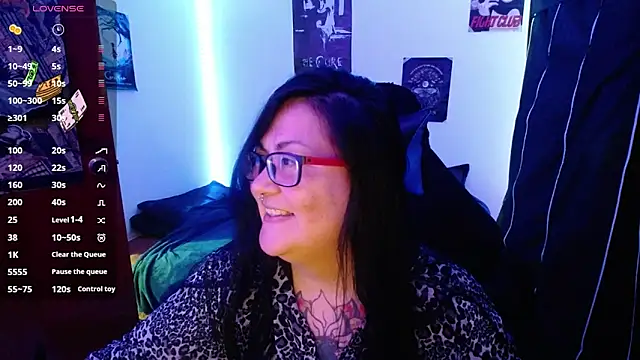 l1la Rav3n online show from 28, 2, 2025