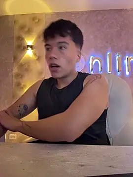 Logan smith1 online show from 16, 12, 2025