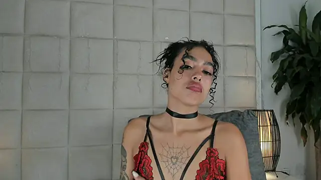 Snapshot of Nia_Bunny chatting on 8, 1, 2025 Nia Bunny online show from 8, 1, 2025