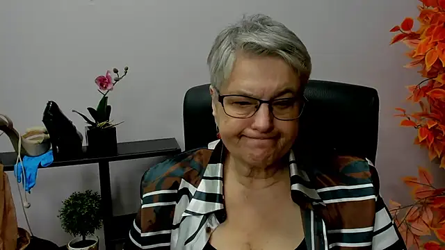 IrisDream online show from 18, 12, 2024