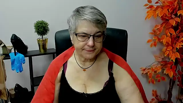 IrisDream online show from 5, 2, 2025