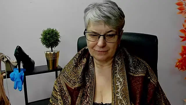 IrisDream online show from 18, 2, 2025