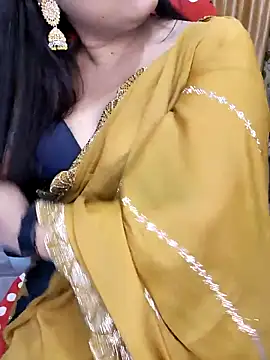 Cute-Raashii online show from 26, 11, 2025