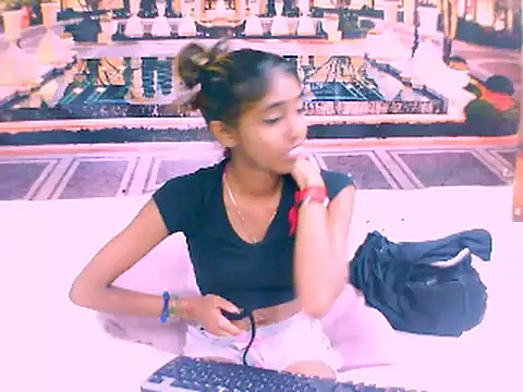 Snapshot of IndianSexySlender chatting on 8, 2, 2025 IndianSexySlender online show from 8, 2, 2025