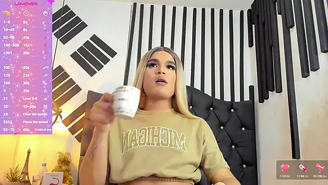 AllisonsweetZ online show from 5, 2, 2025