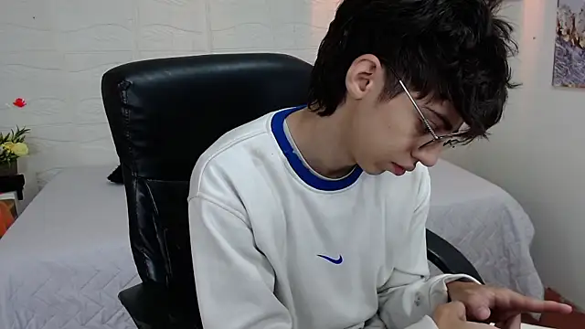 jhoellx online show from 29, 12, 2024