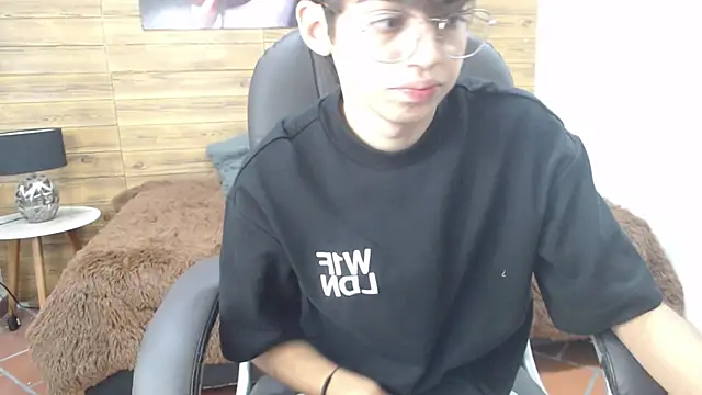 jhoellx online show from 8, 3, 2025