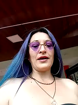 sophie banger online show from 31, 12, 2024